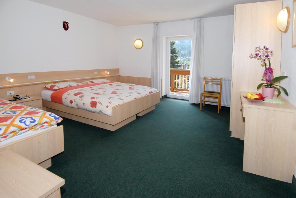Hotel Zanon Ziano di Fiemme 部屋 写真